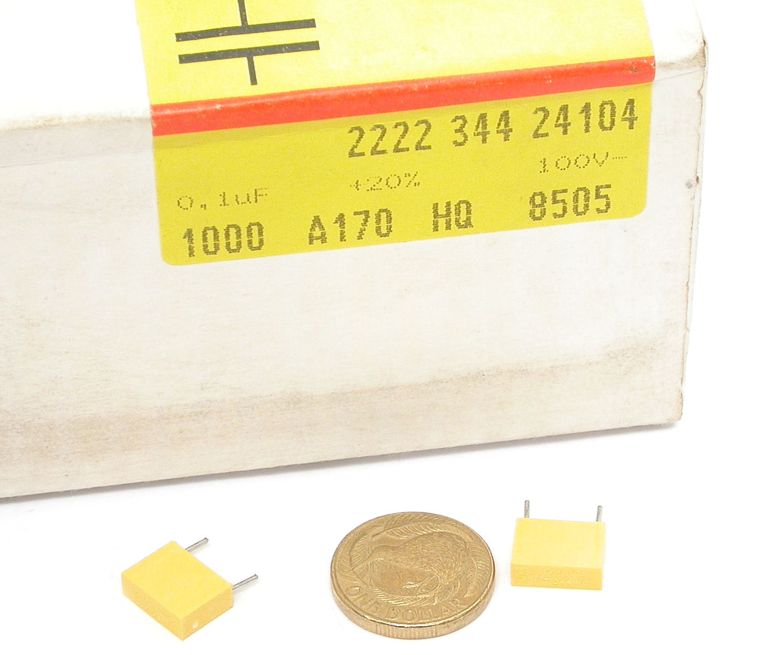 100nF-M-100V-RAD-MKT-344-24104-PH_Box.JPG  (205.0 Kb)