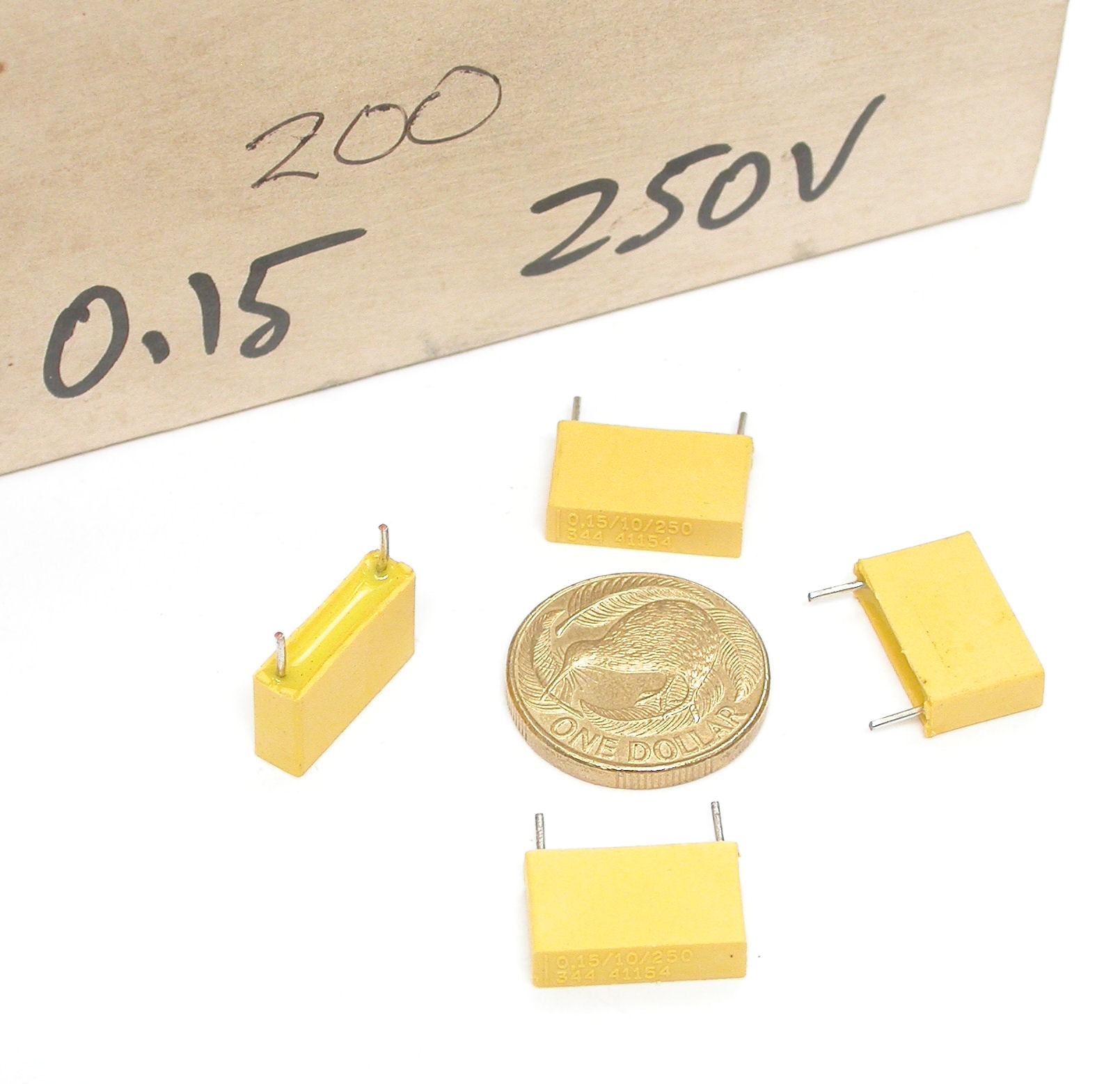 150nF-K-250V-RAD-MKC-344-41154-PH_01.JPG  (238.7 Kb)