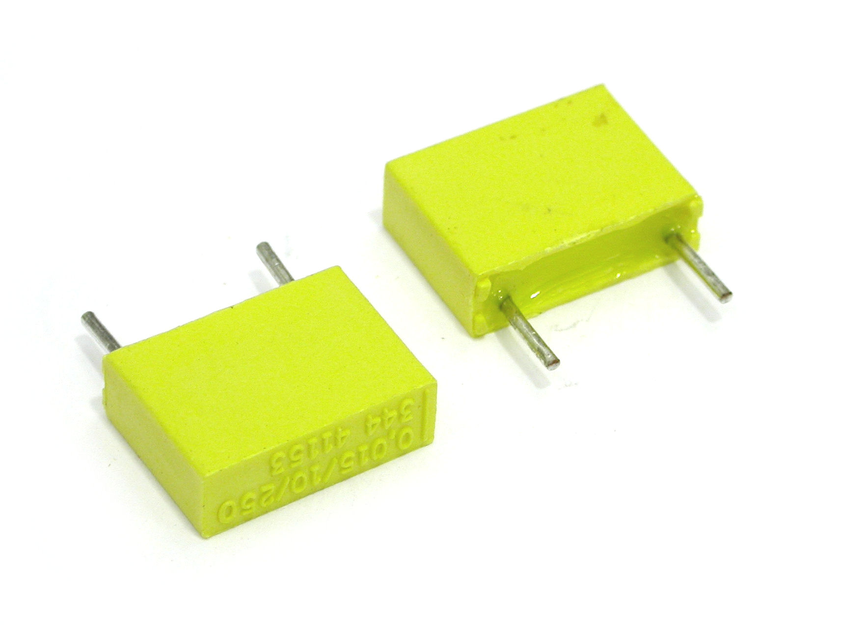 15nF-K-250V-RAD-MKC-344-41153-PH_000.JPG  (144.8 Kb)