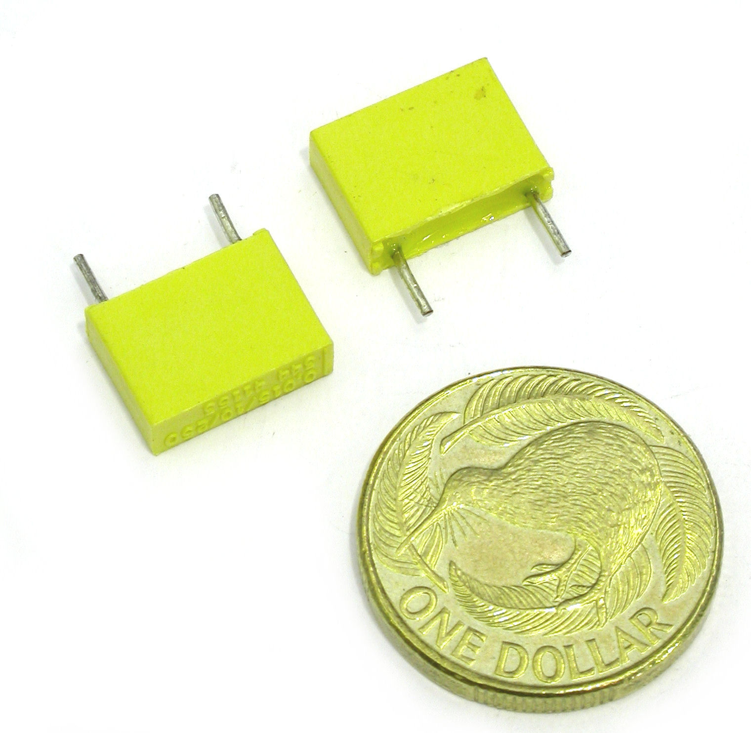 15nF-K-250V-RAD-MKC-344-41153-PH_05.JPG  (252.9 Kb)
