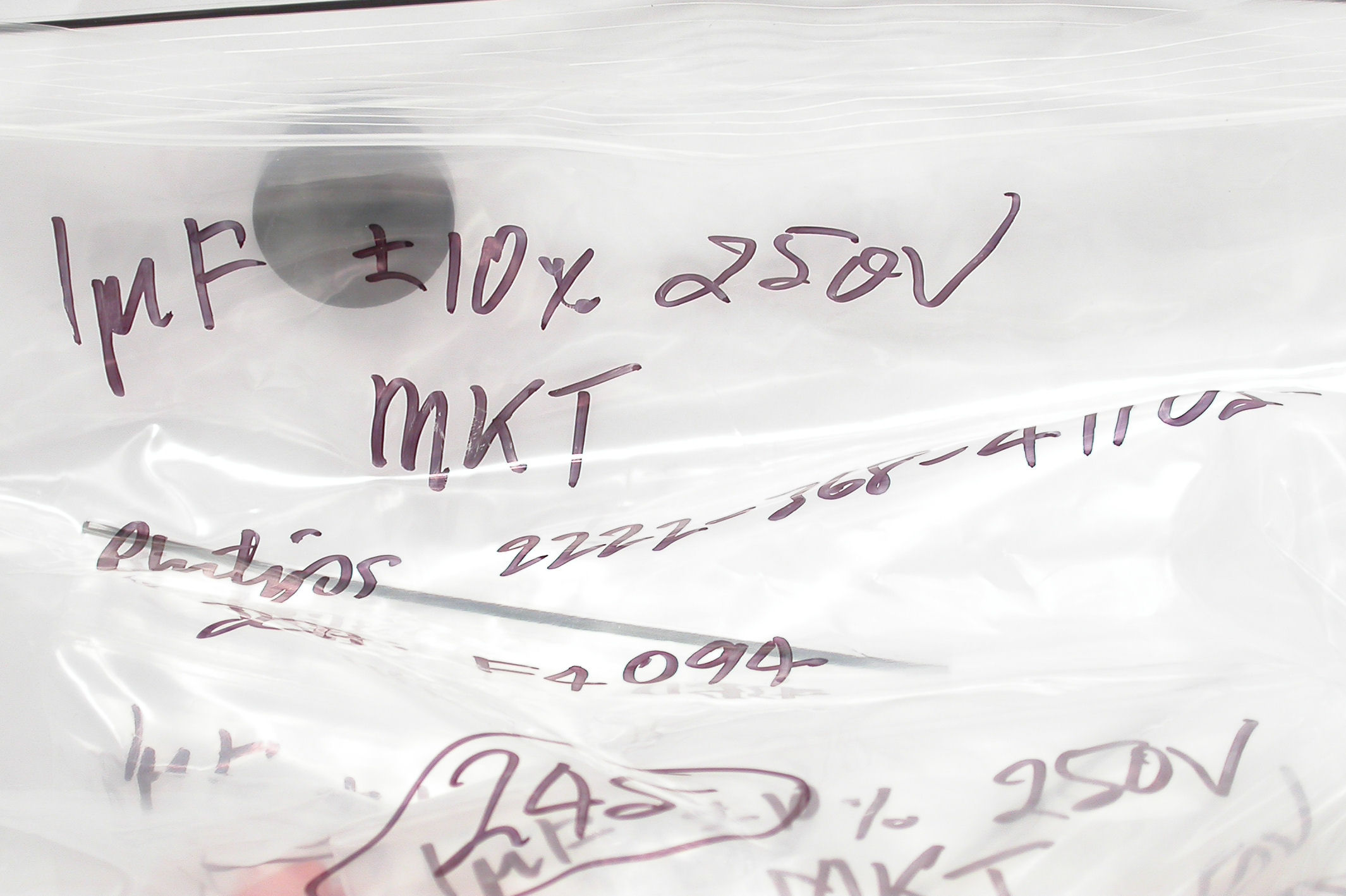 1uF-K-250V-RAD-MKT-368-41105-PH_Bag.JPG  (276.6 Kb)