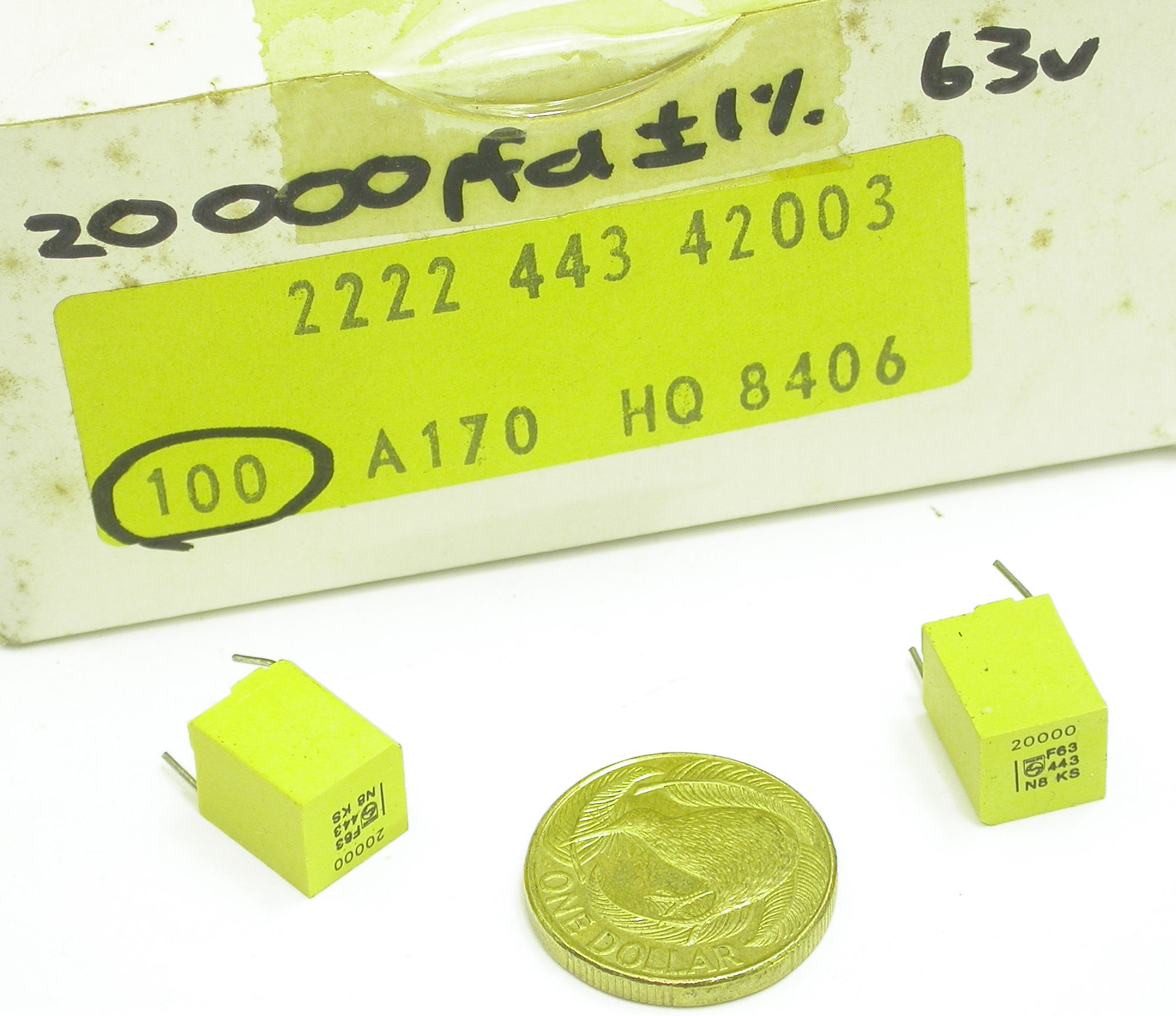 20nF-F-63V-RAD-KS-443-42003-PH_Box.JPG  (401.6 Kb)