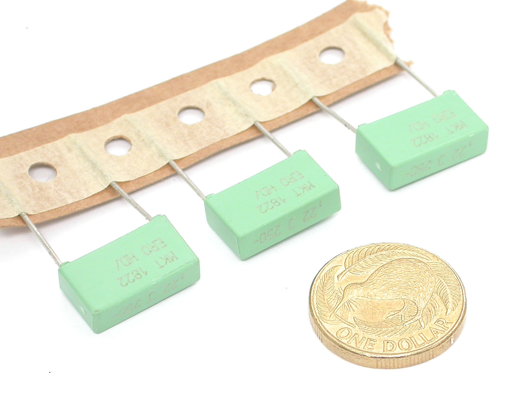 22nF-K-250V-RAD-MKT-ERO_DSCN0842.JPG  (223.9 Kb)