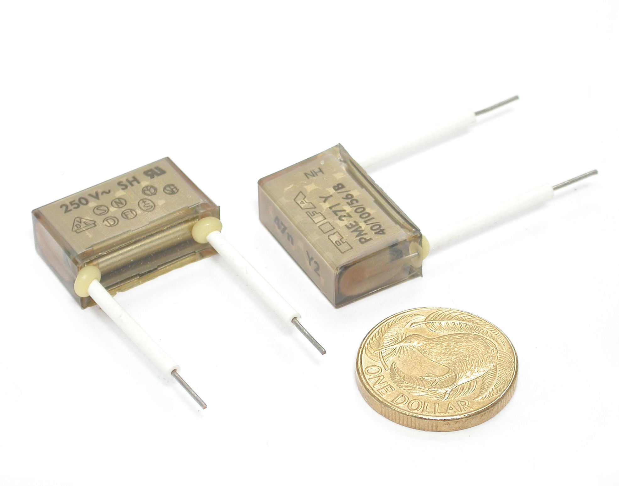 47nF-M-250Va-RAD-Y2-PME271Y547M_00.JPG  (215.3 Kb)