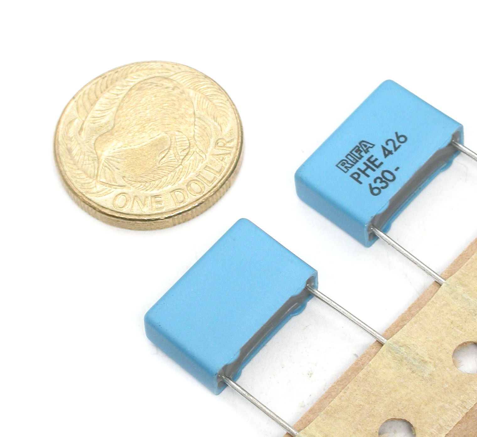 68nF-J-630V-RAD-PHE426-Rifa_02.JPG  (217.1 Kb)