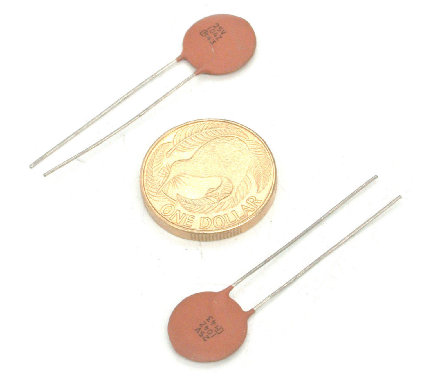 100nF-25V-SMTS6-08-MuRata_01.jpg  (132.8 Kb)