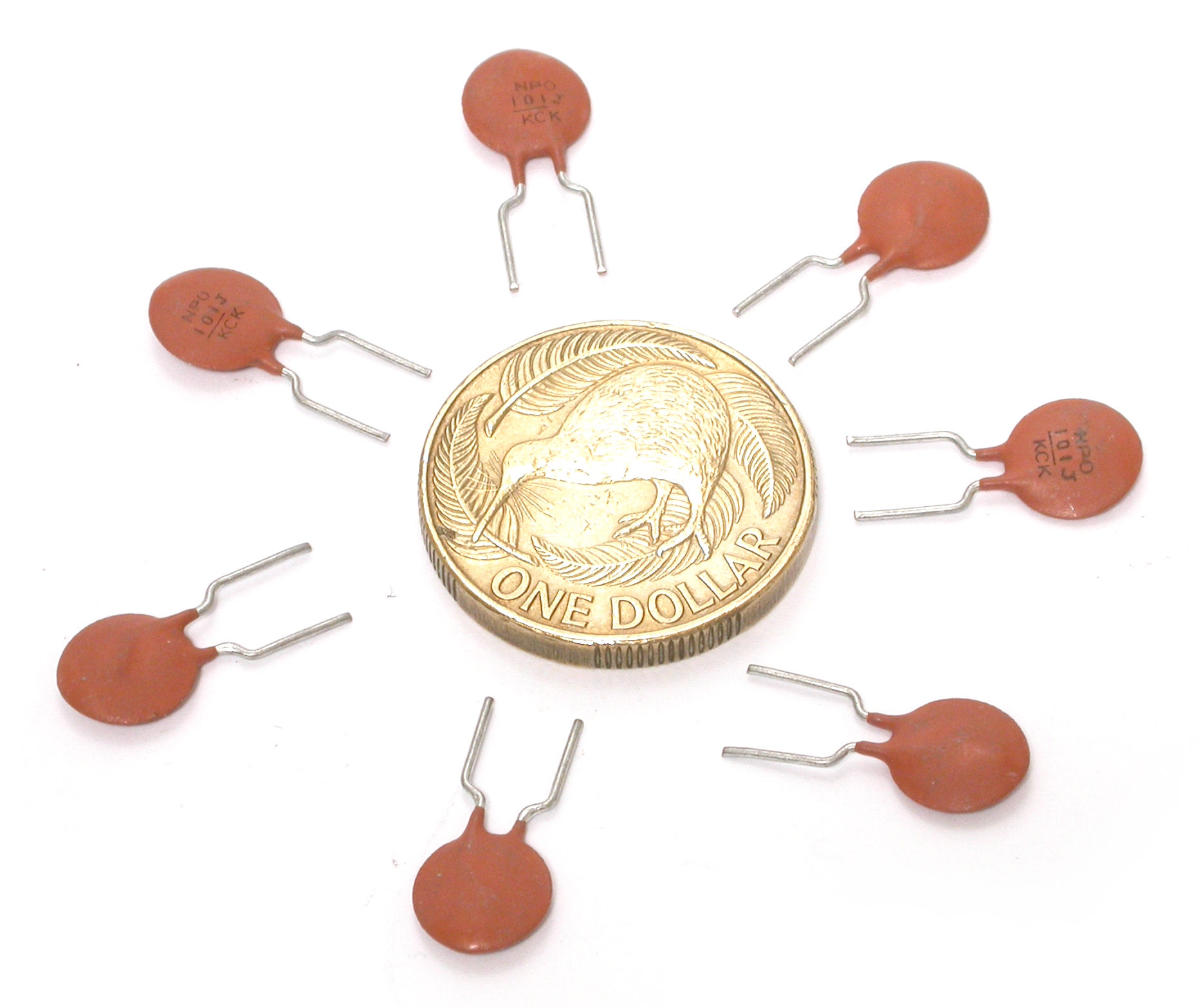 100pF-J-50V-NPO_DSCN3214.JPG  (247.8 Kb)