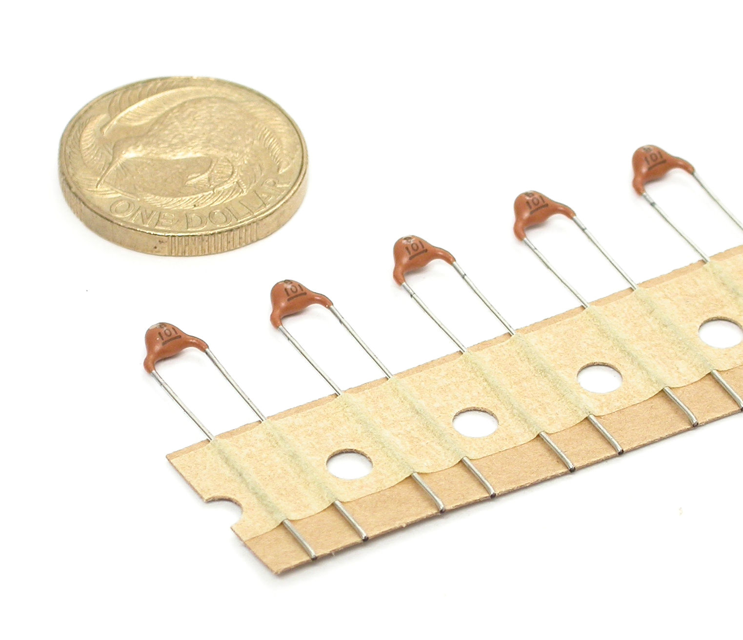 100pF-K-50V-Murata_00.JPG  (183.9 Kb)