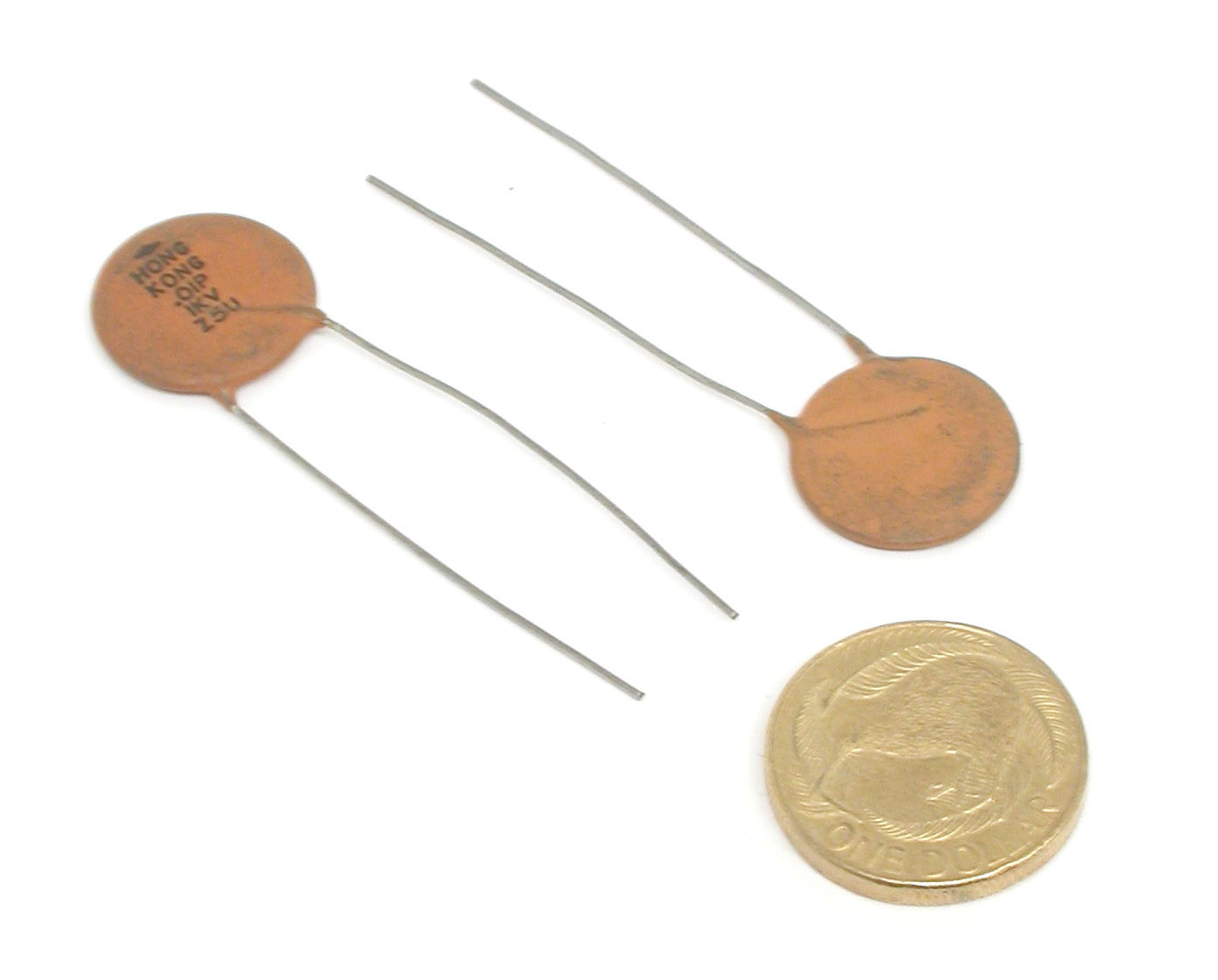 10nF-1kV-Z5U-RAD-F3788_01.JPG  (92.0 Kb)