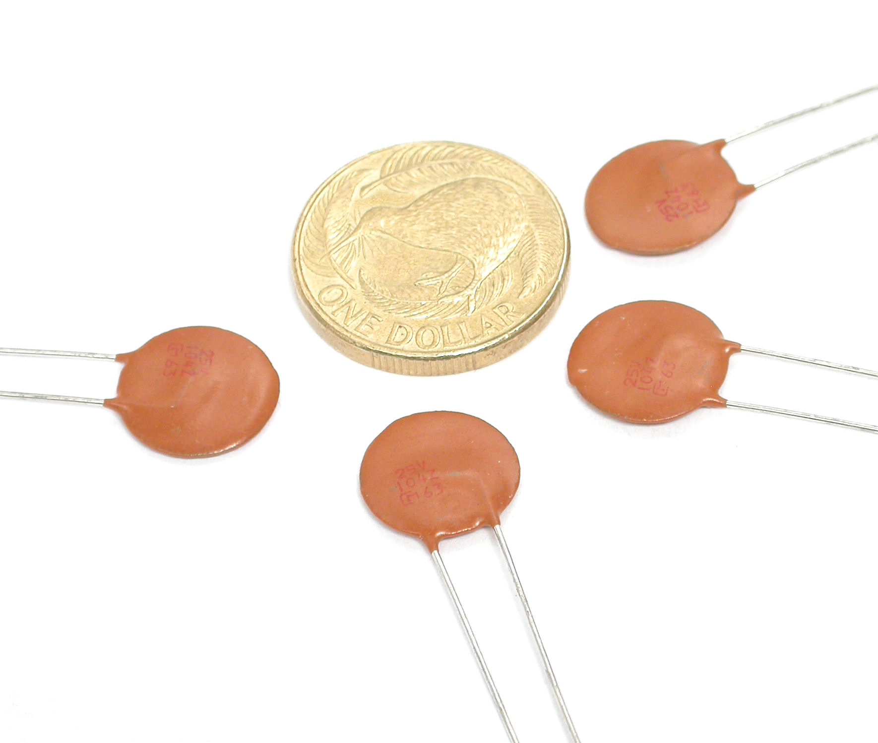 10nF-25V-RAD_DSCN0942.JPG  (180.9 Kb)