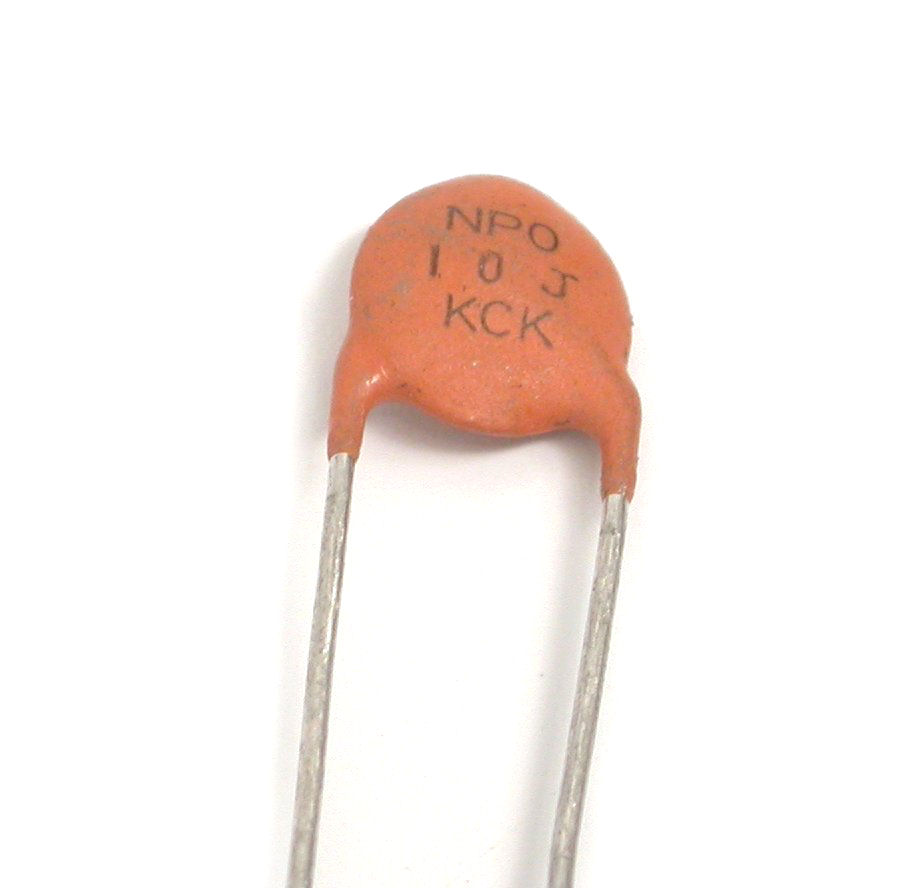 10pF-J-500V-NPO-CCH80_02.jpg  (46.7 Kb)