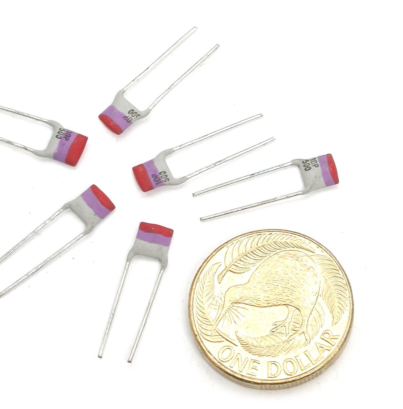 10pF-P100-500V-F4071-Phil_01.JPG  (189.2 Kb)