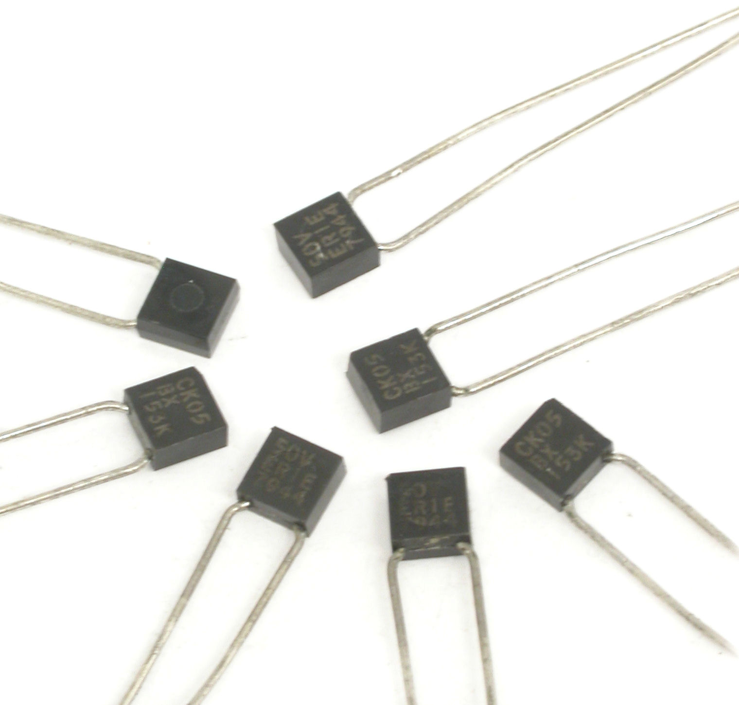 15nF-K-50V-Rad-CK05-BX-Erie_00.JPG  (143.4 Kb)