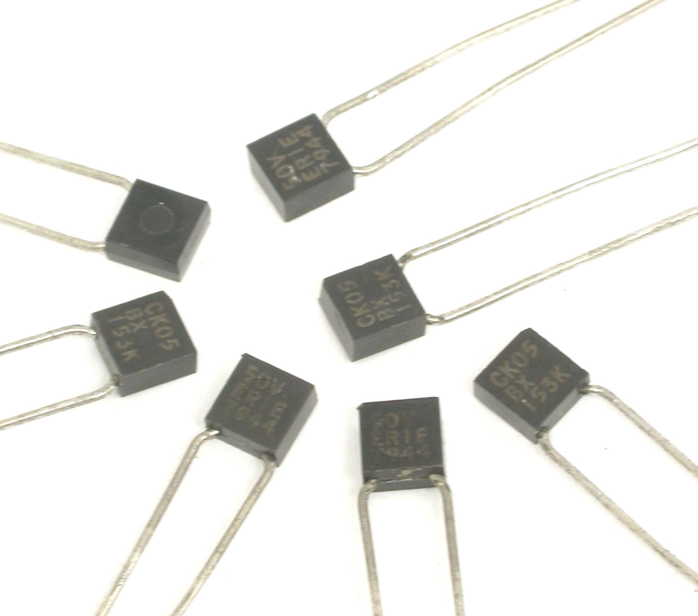 15nF-K-50V-Rad-CK05-BX-Erie_02.JPG  (118.6 Kb)