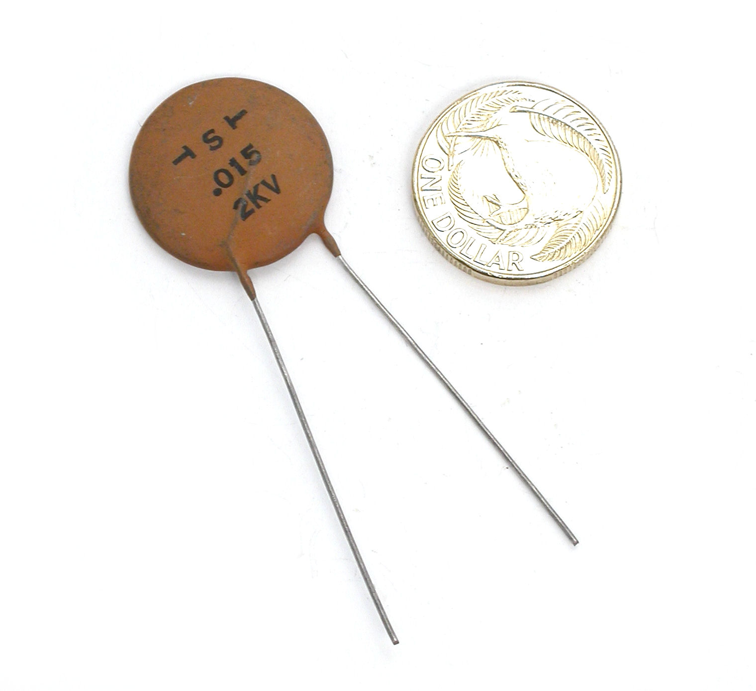 15nF-M-2kV-RAD-Disc-S_05.JPG  (145.5 Kb)