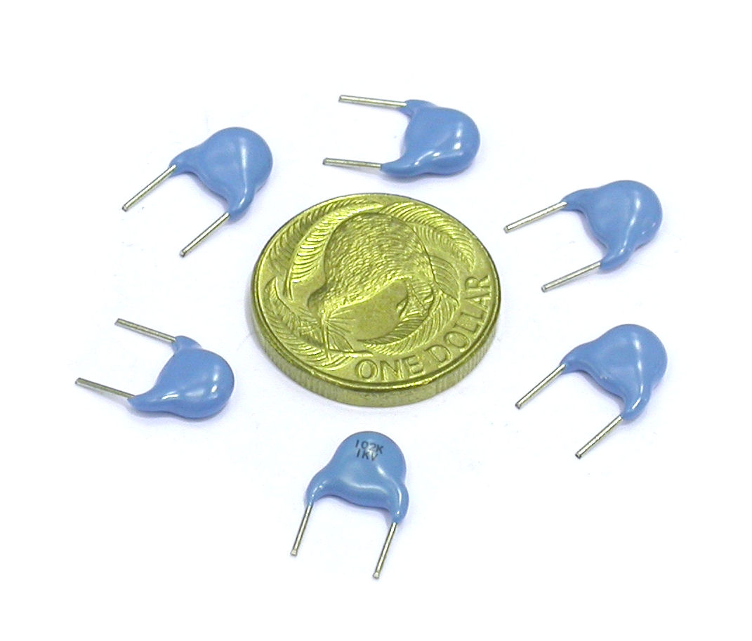 1nF-K-1Kv-Rad-DE0707-1B-Murata_00.JPG  (89.6 Kb)