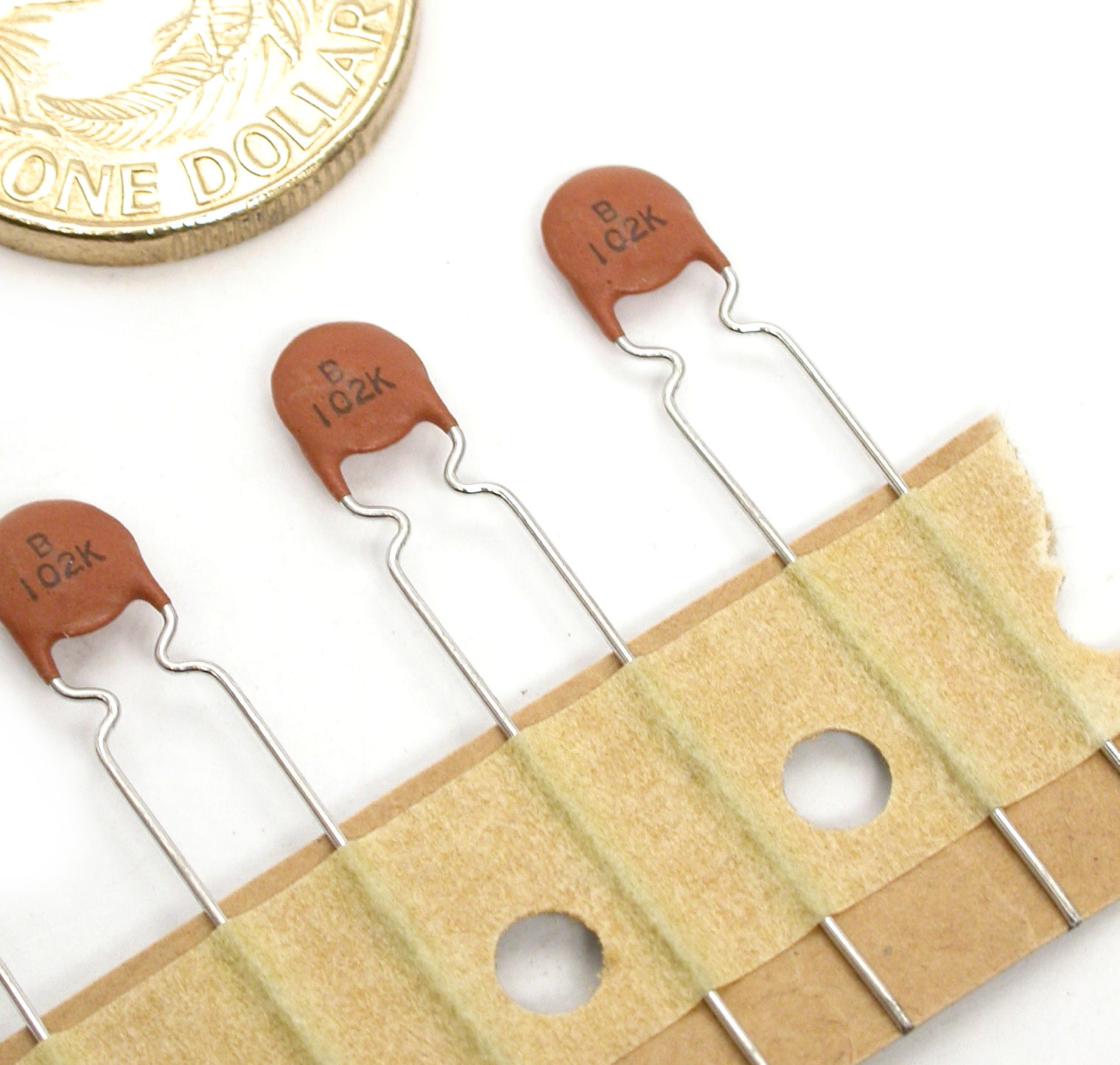 1nF-K-500V-RAD-DD07-959B-Murata_02.JPG  (281.3 Kb)