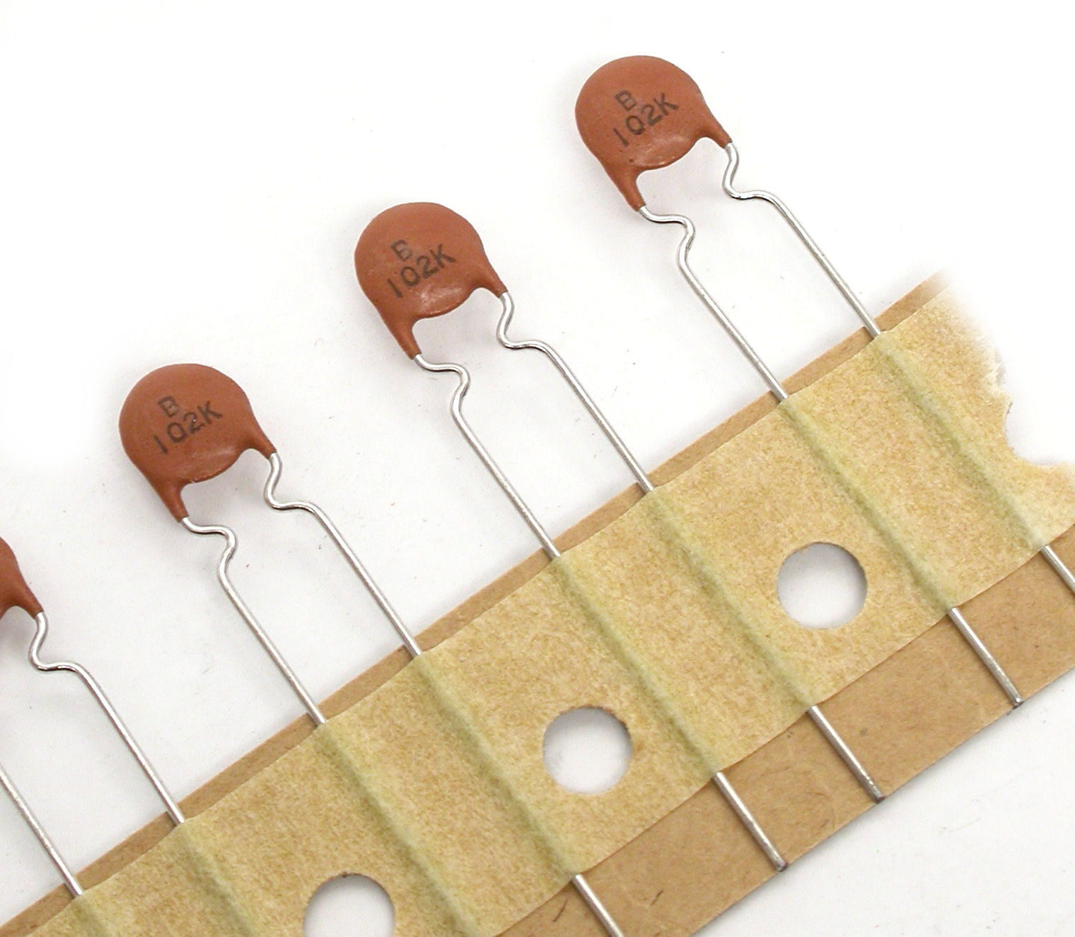 1nF-K-500V-RAD-DD07-959B-Murata_03.JPG  (255.6 Kb)