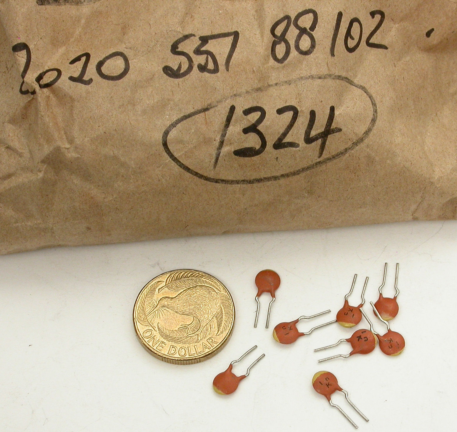 1nF-K-50V-RAD_DSCN1260.JPG  (413.0 Kb)