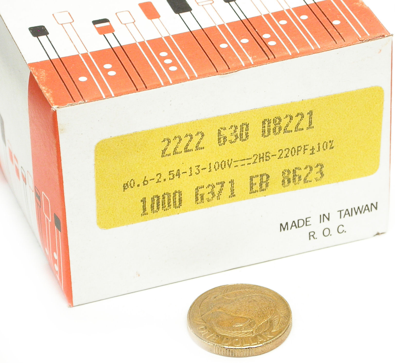 220pF-K-100V_DSCN1235.JPG  (341.7 Kb)