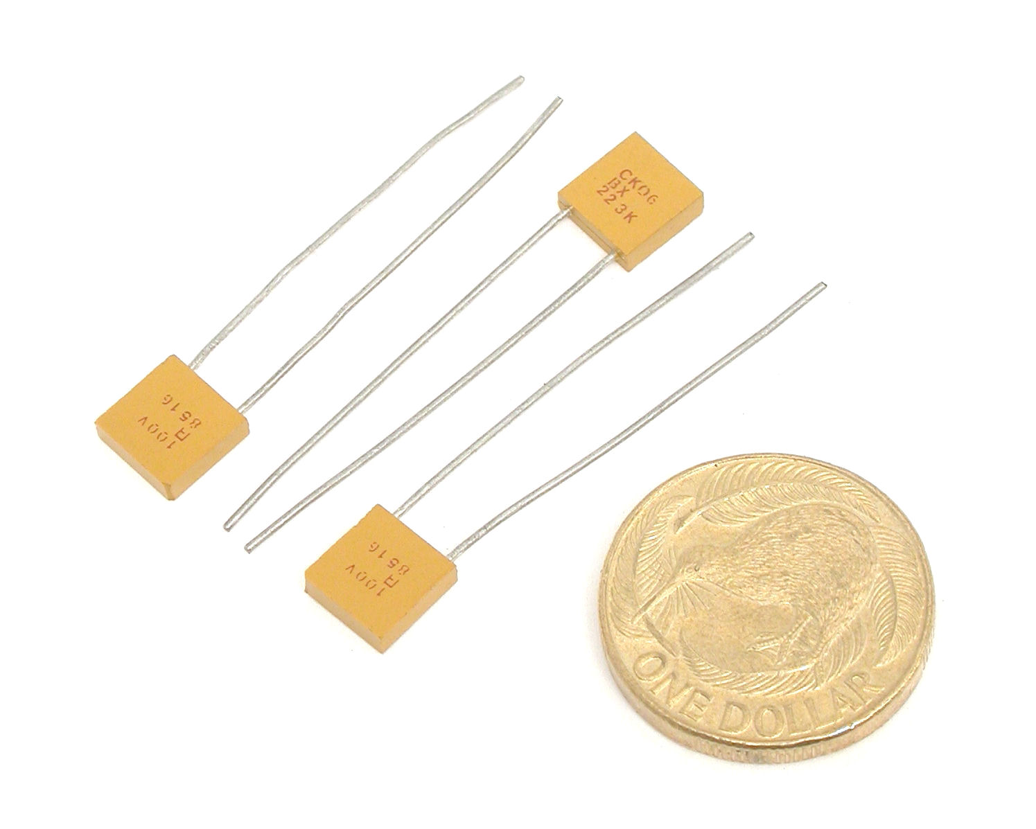 22nF-K-100V-X7R-BK-CK06-AVX_01.JPG  (138.4 Kb)