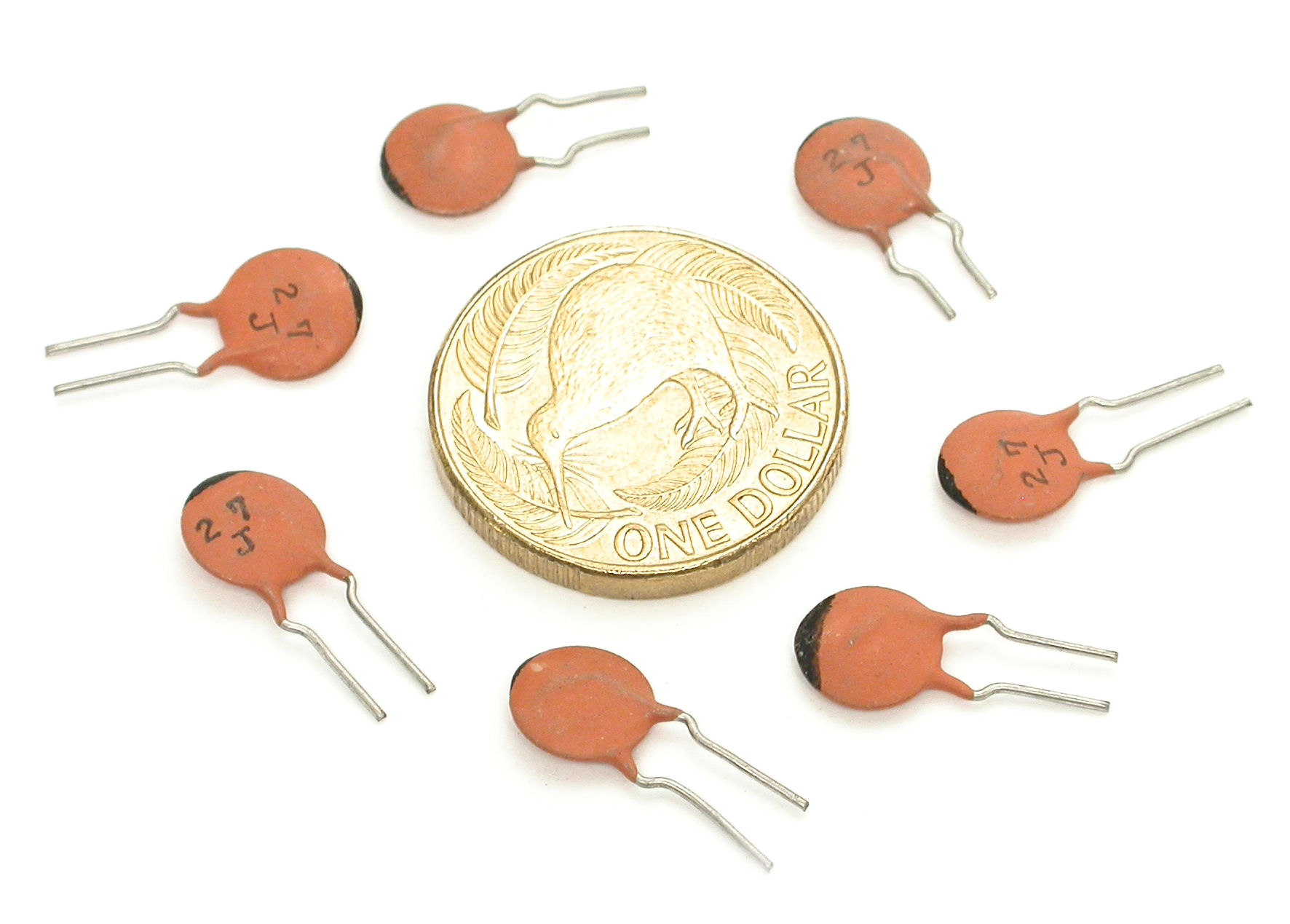 27pF-G-50V-N750-RAD-KCK_DSCN1180.JPG  (205.3 Kb)