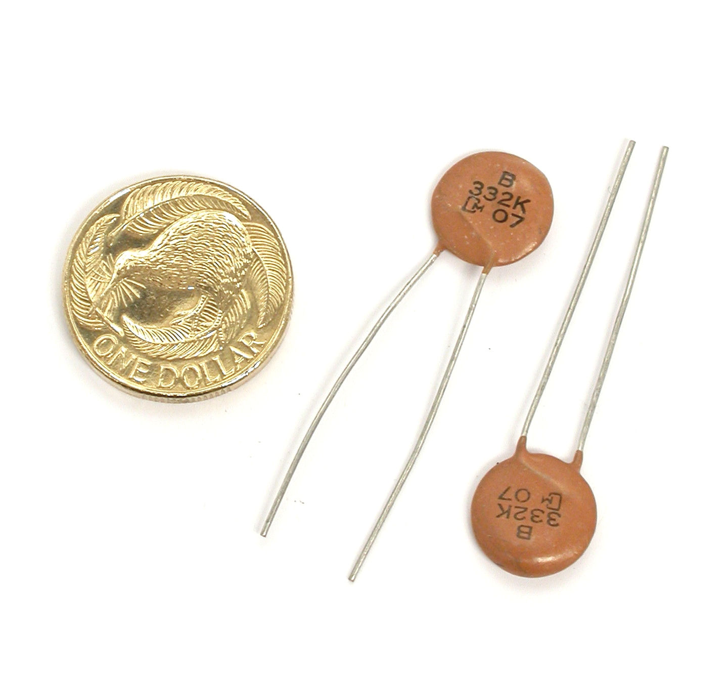 3n3F-K-500V-Rad-DD13-Murata_02.JPG  (166.3 Kb)