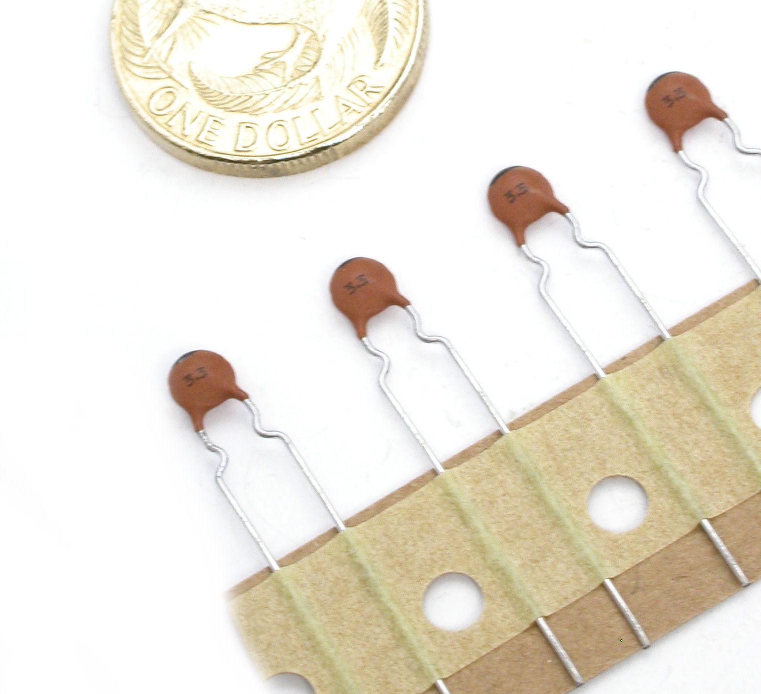 3p3F-500V-Rad_NPO-DD05-Murata_011.JPG  (205.1 Kb)