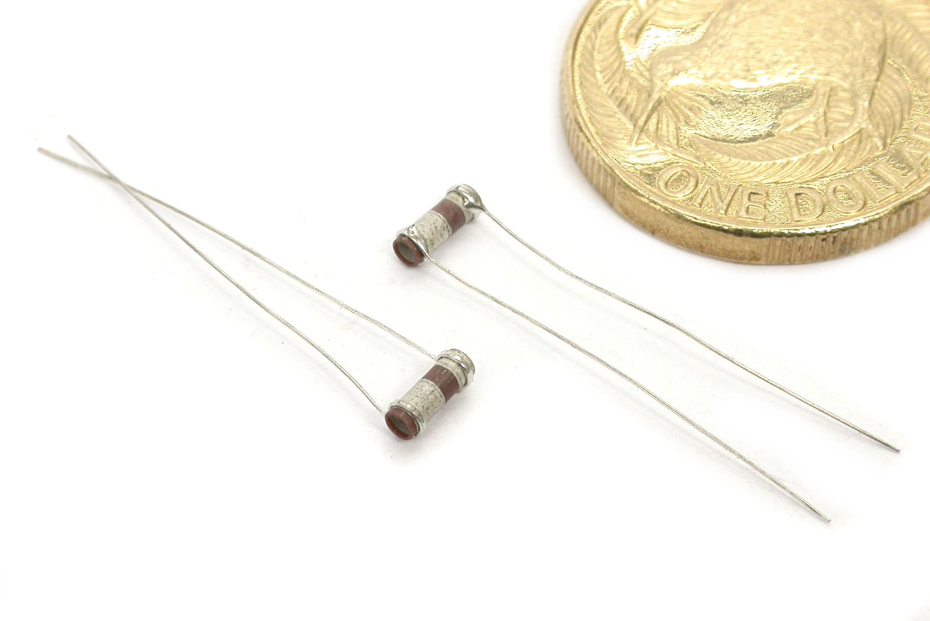 470pF-J-50V-Rad-11-4702-01-Taiyo_03.JPG  (191.3 Kb)