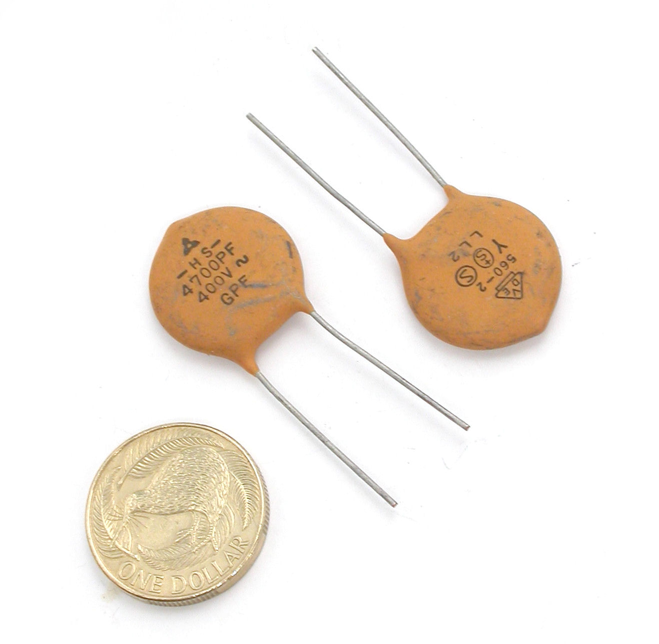 47nF-M-400Vac-RAD-KDHS472MD-Matsushita_011.JPG  (128.5 Kb)