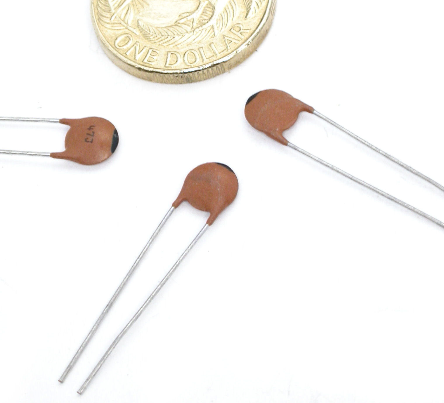 47pF-500V-Rad_NPO-DD07-Murata_06.JPG  (134.2 Kb)