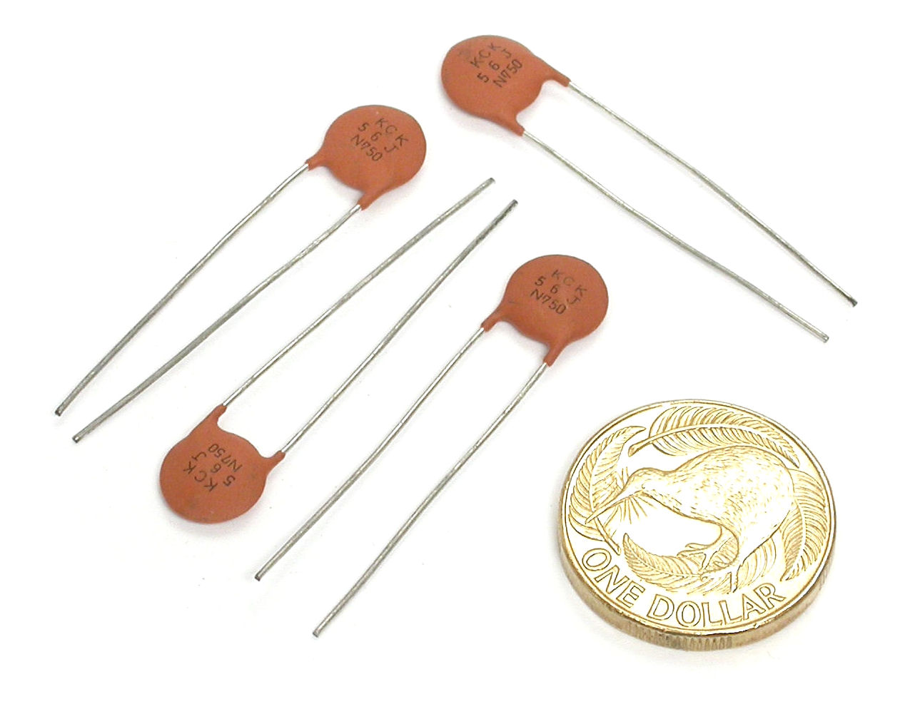 56pF-J-500V-N750-CCH95-KCK_00.JPG  (130.5 Kb)