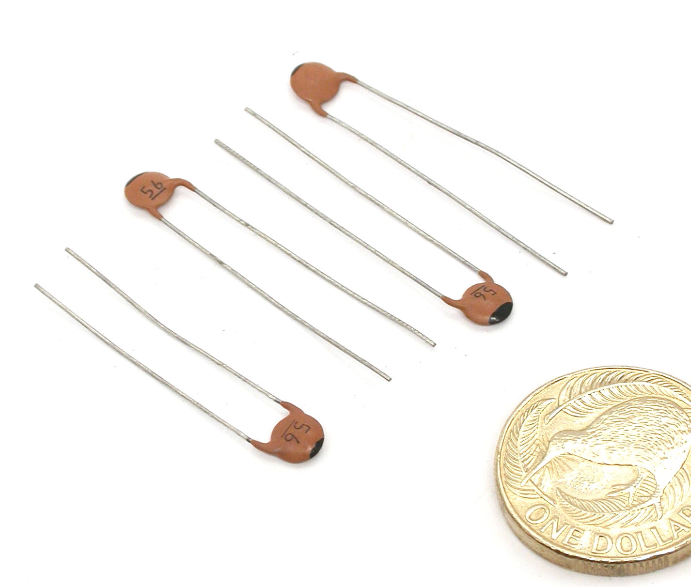 56pF-RAD-Murata_01.JPG  (145.4 Kb)