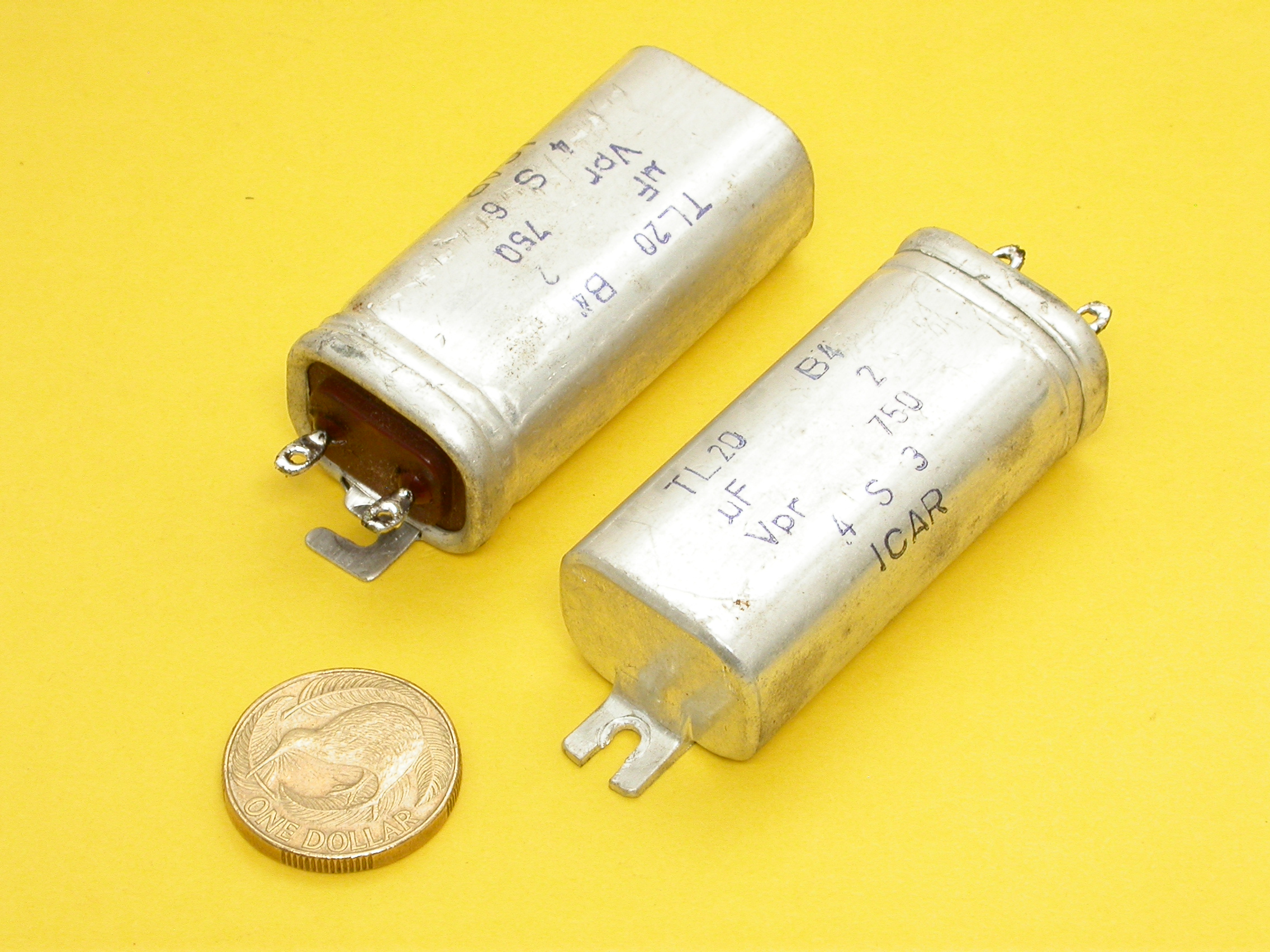 2uF-750Vdc_DSCN1825.JPG  (1.3 Mb)