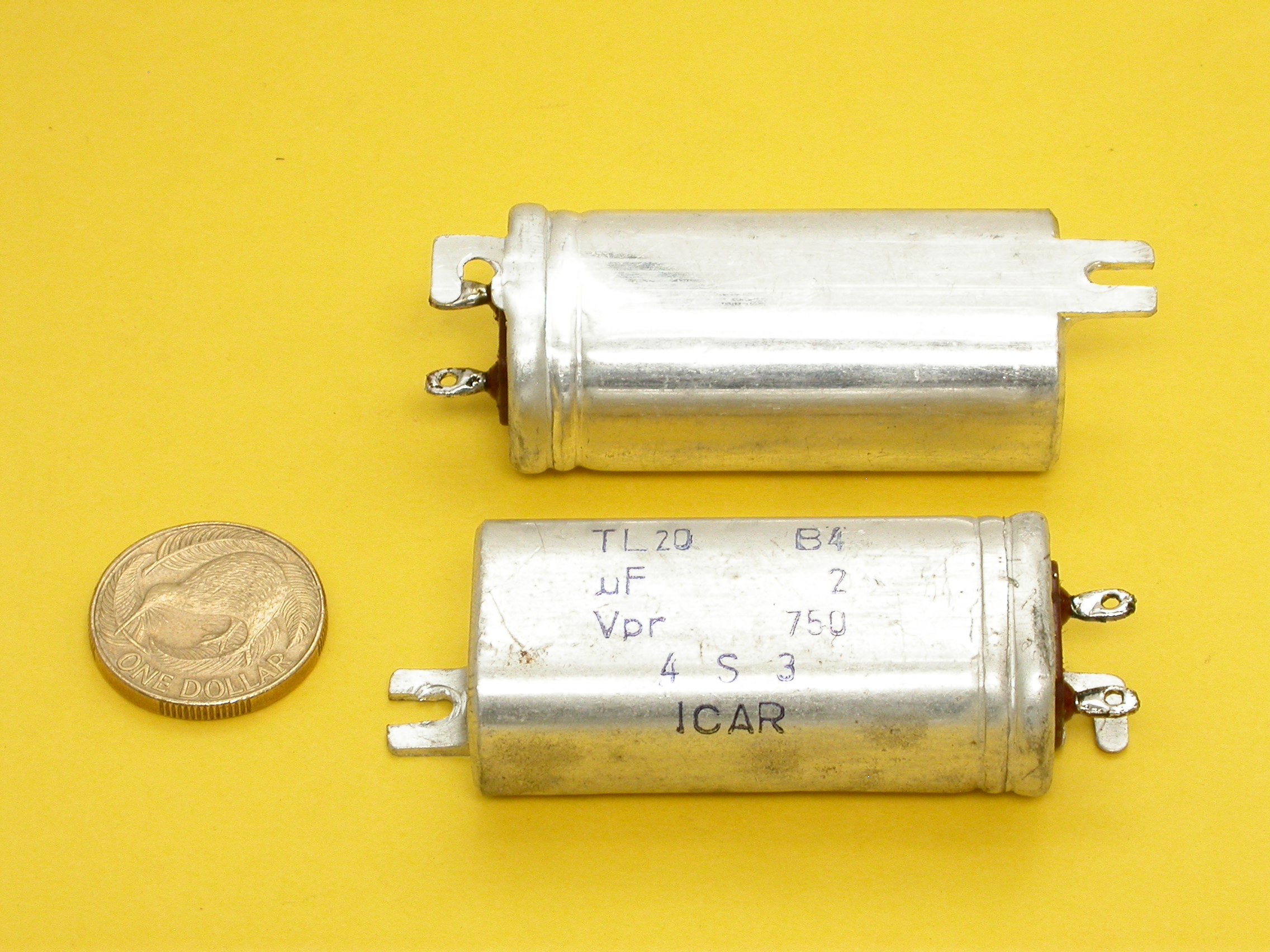 2uF-750Vdc_DSCN1826.JPG  (1.4 Mb)