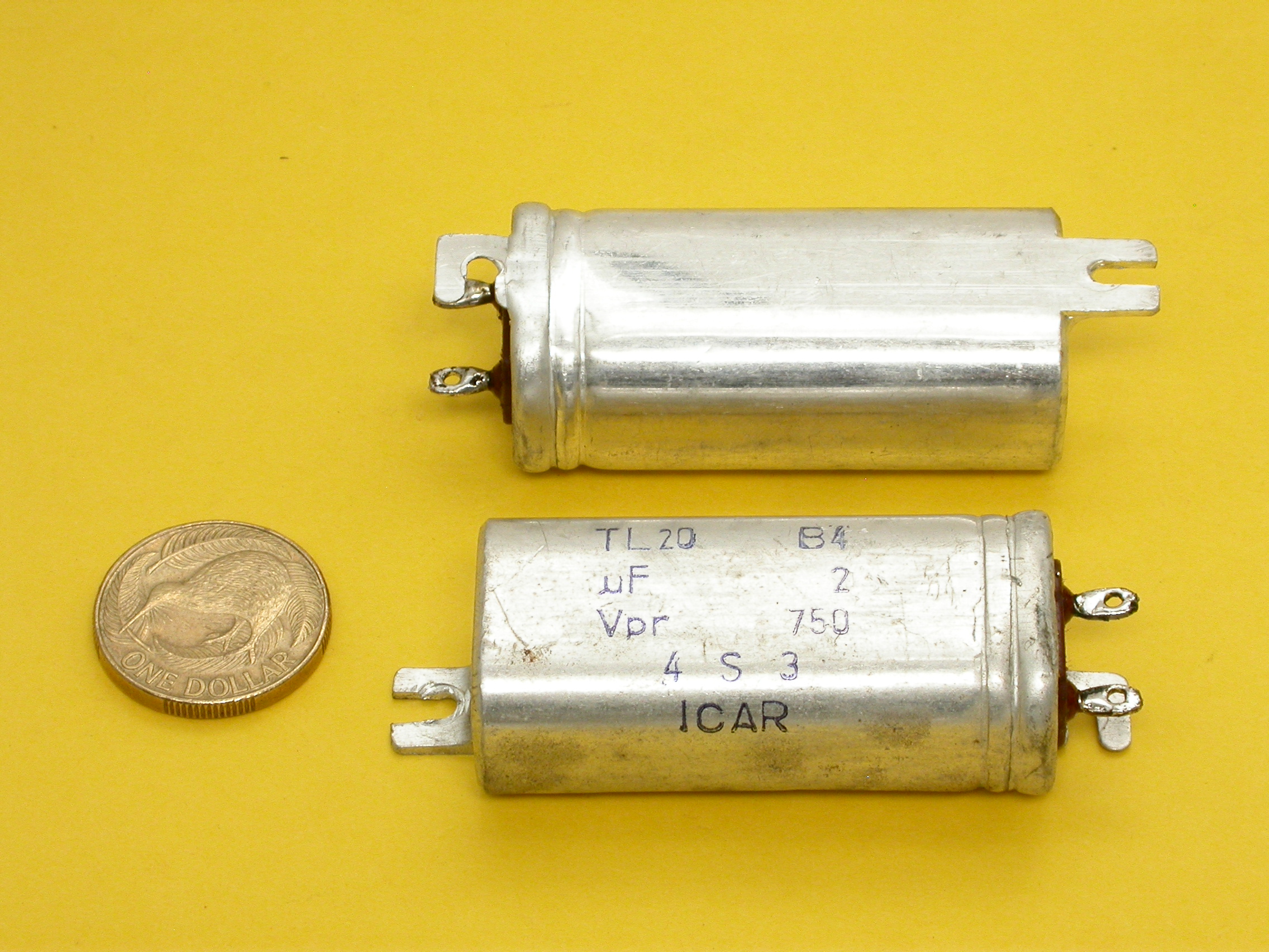 2uF-750Vdc_DSCN1827.JPG  (1.2 Mb)