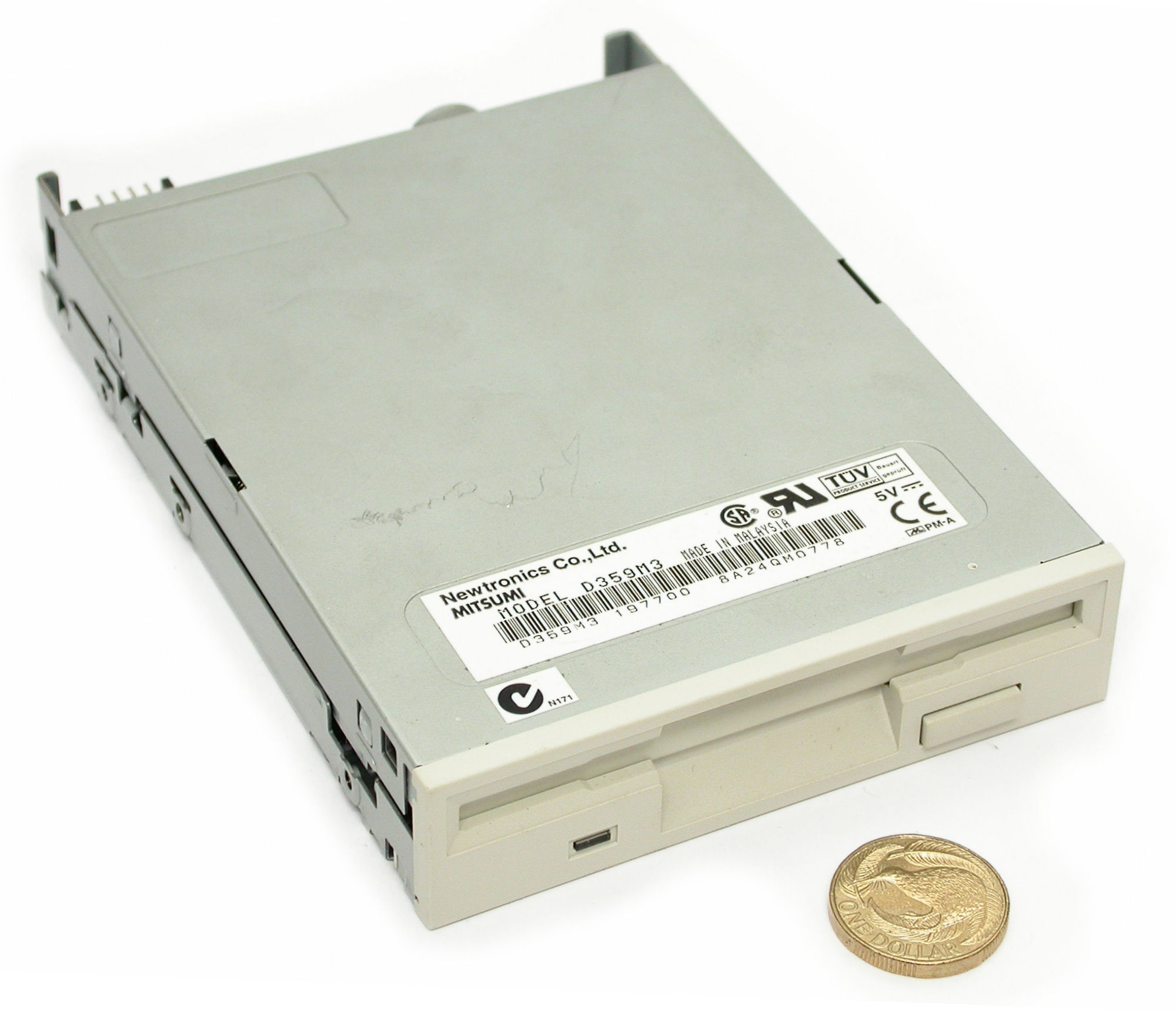 D395M3-Mitsumi_00.JPG  (287.0 Kb)