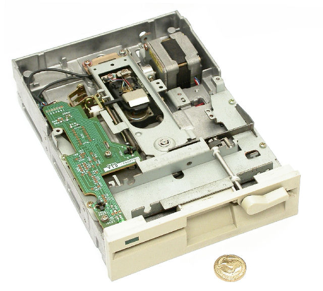 FD-55GFR-612U-Teac_640p.jpg  (76.0 Kb)