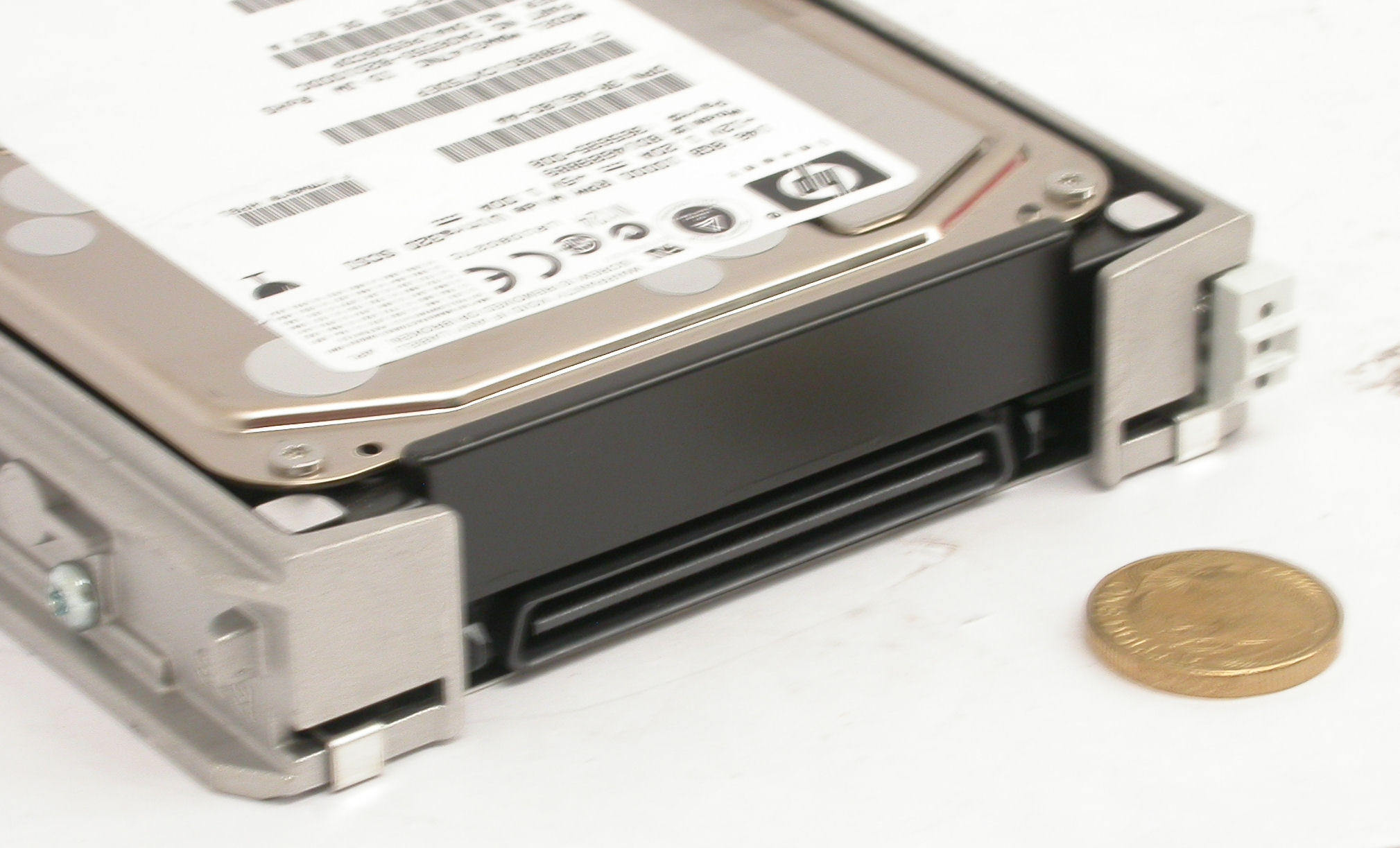 146GB-Ultra320-10K-DSCN3445.JPG  (248.9 Kb)