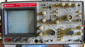 Dual trace Oscilloscope