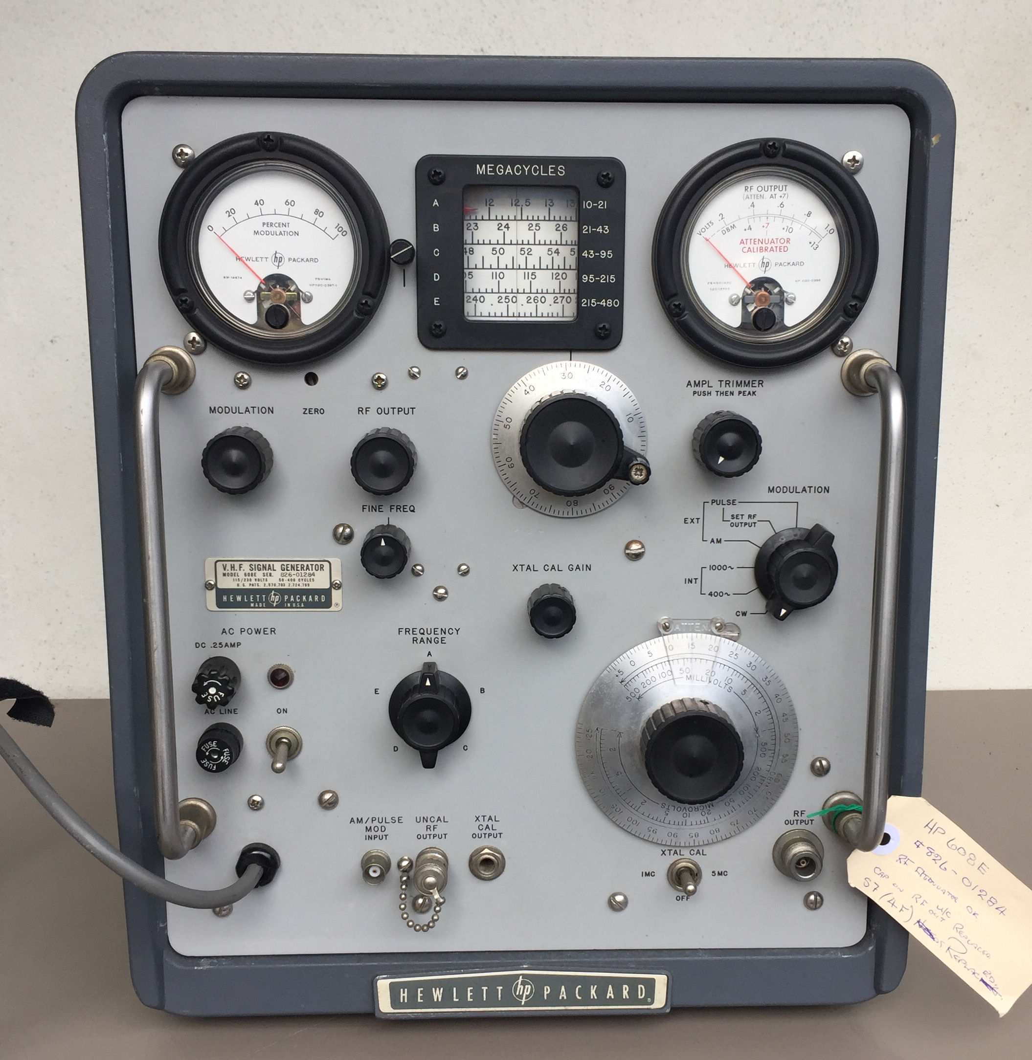 Hewlett-Packard 608E VHF Signal Generator front panel