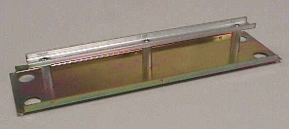 dcdm-rear.jpg  (22.4 Kb)