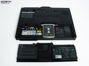 Very light standard battery with 28 Wh isn't completely charged...