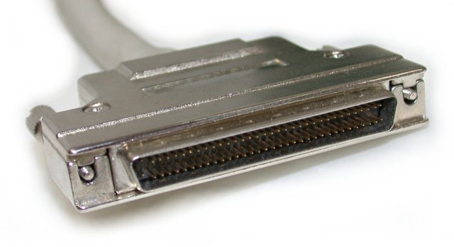 11-SCSI3-1-640.jpg  (28.8 Kb)