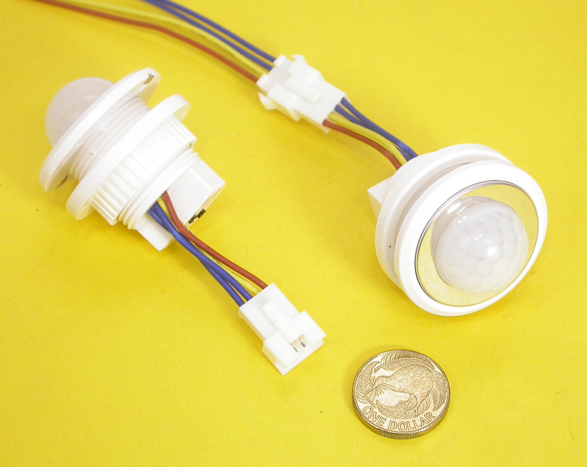 1PST-NO-230V-40W-PIR-CASA_00.JPG  (403.8 Kb)