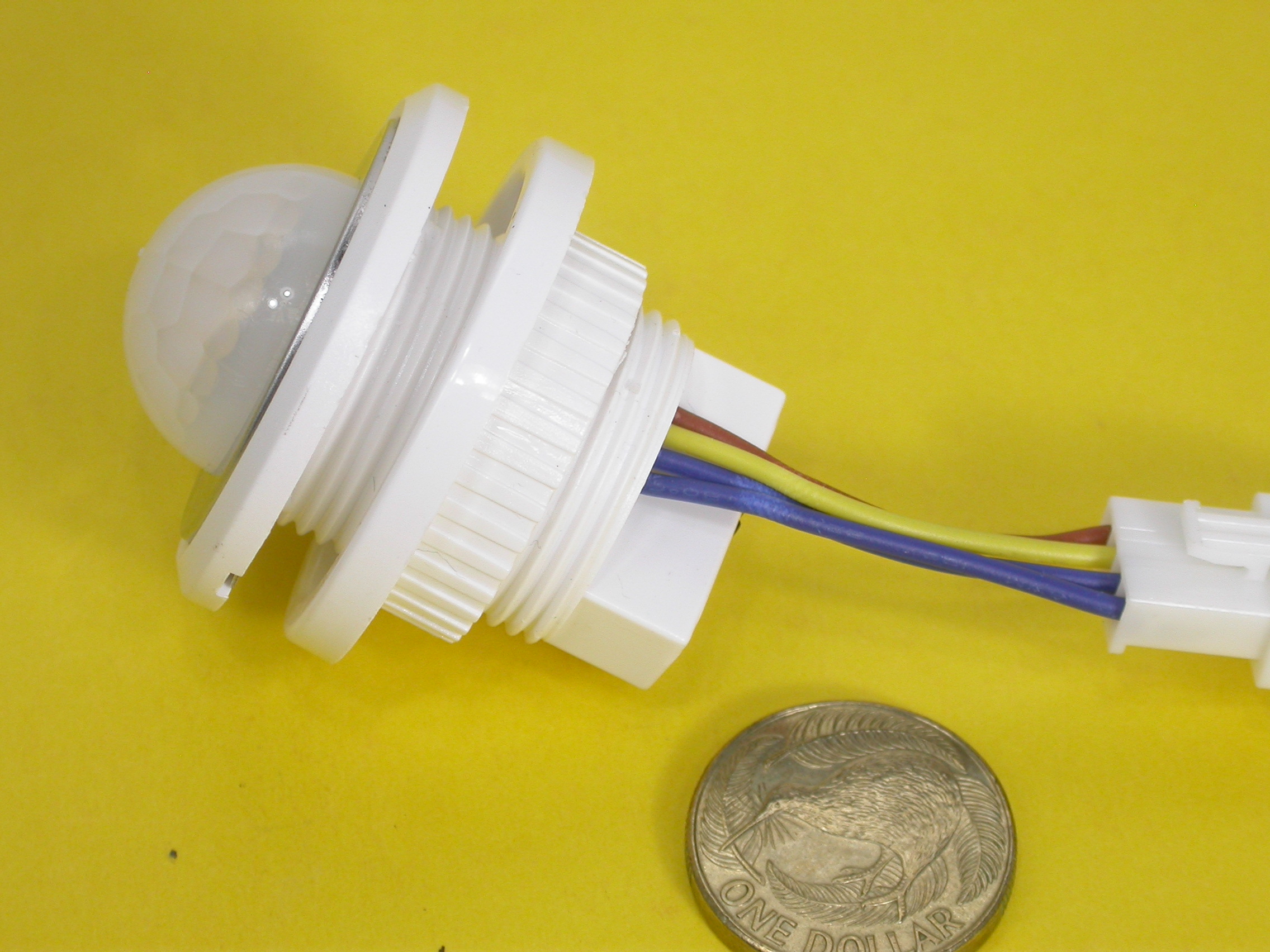 1PST-NO-230V-40W-PIR-CASA_03.JPG  (855.4 Kb)