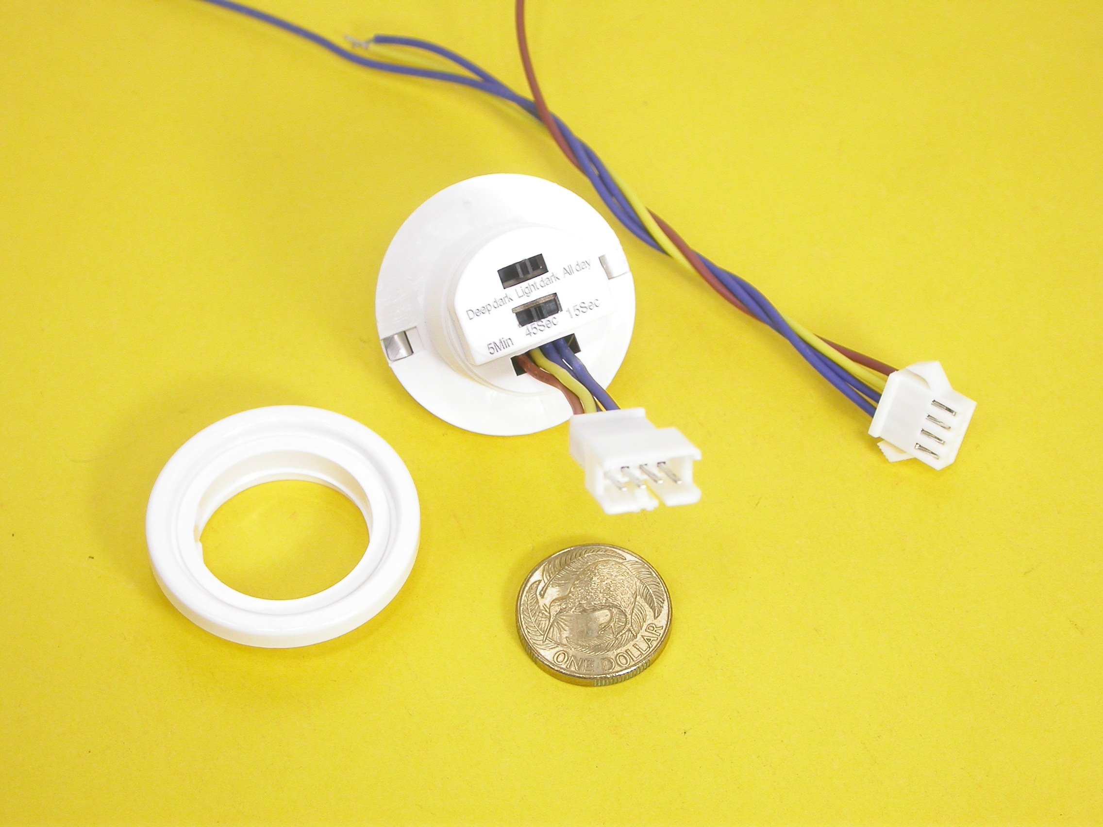 1PST-NO-230V-40W-PIR-CASA_07.JPG  (894.6 Kb)