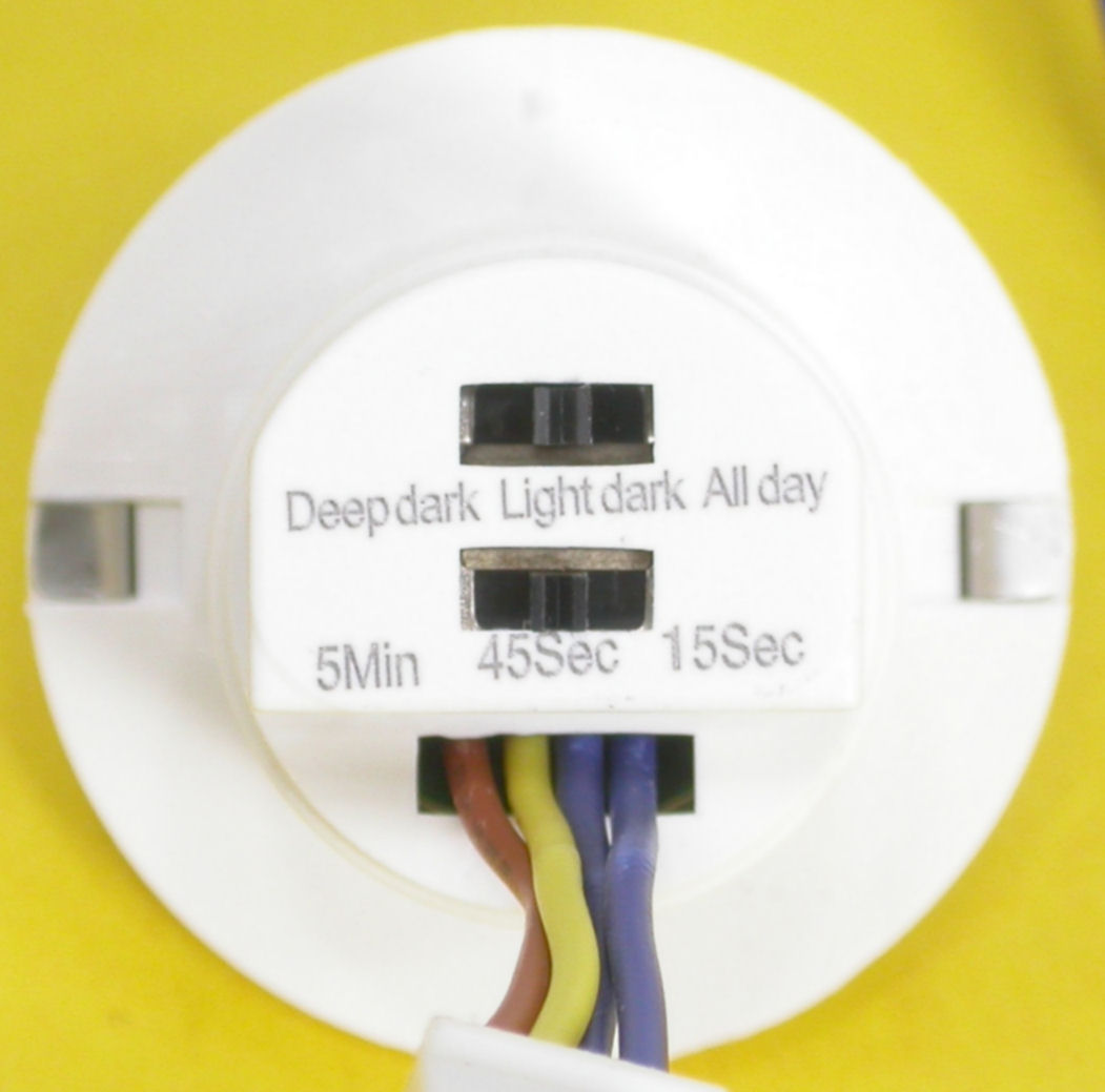 1PST-NO-230V-40W-PIR-CASA_Label.JPG  (88.0 Kb)