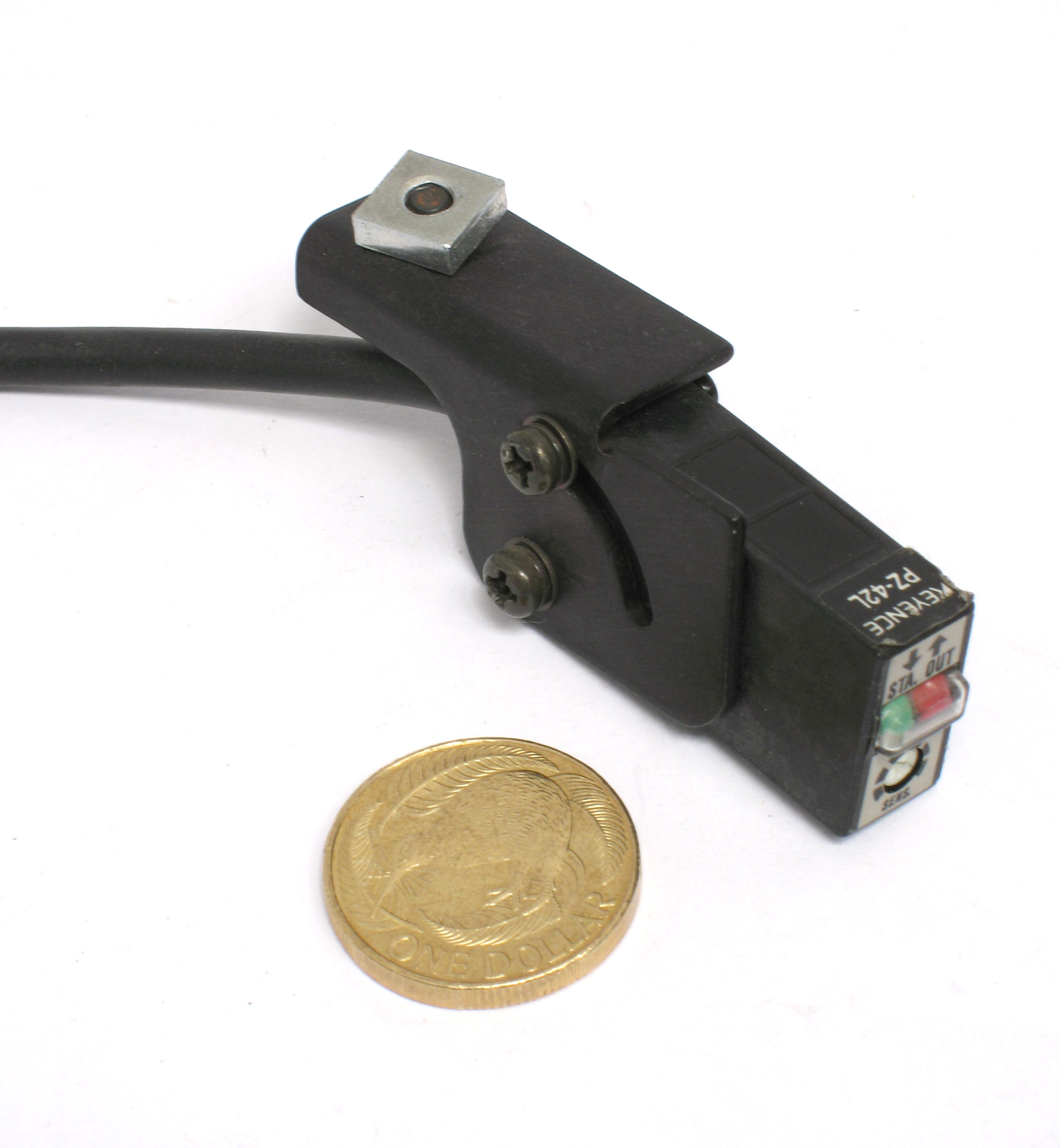 PZ42L-Keyense_00.JPG  (455.8 Kb)