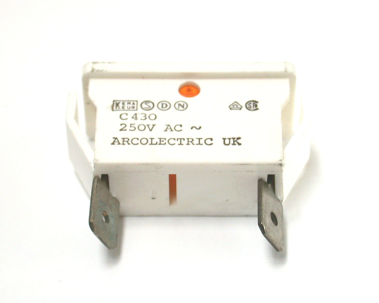 C430-250Vac-Amb-Wh-Arcolectri_003.jpg  (96.8 Kb)